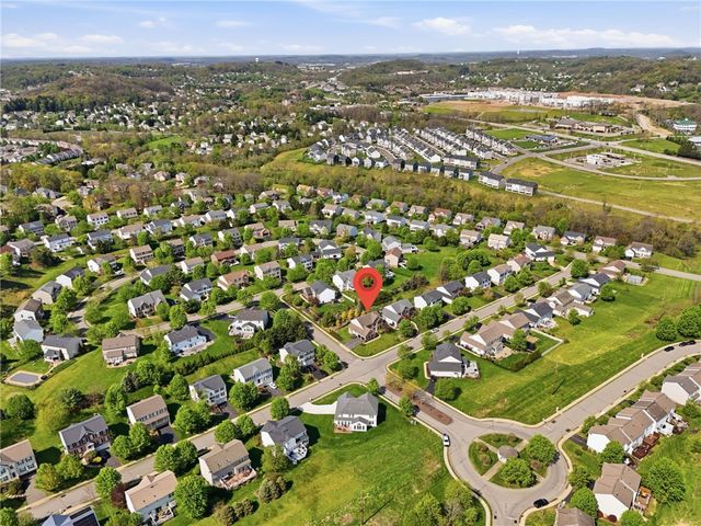 254 Cliffside Dr, Adams Twp, PA 16046