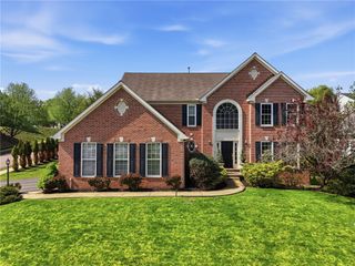 254 Cliffside Dr, Adams Twp, PA 16046