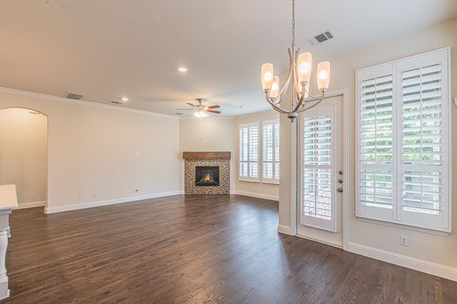 2044 Remington Drive, Irving, TX 75063