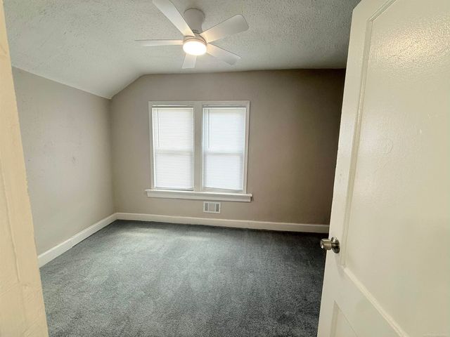 20470 Kentucky Street, Detroit, MI 48221