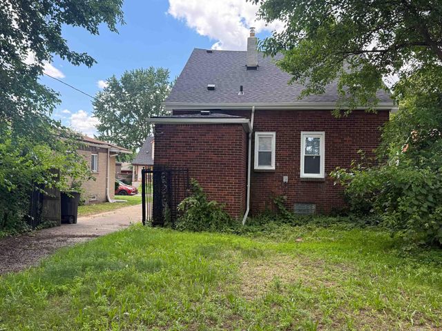 20470 Kentucky Street, Detroit, MI 48221