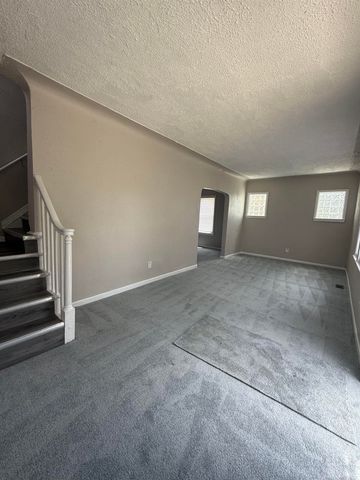 20470 Kentucky Street, Detroit, MI 48221