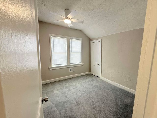 20470 Kentucky Street, Detroit, MI 48221