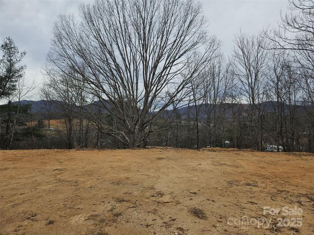 133 Windy Hill Lane, Canton, NC 28716