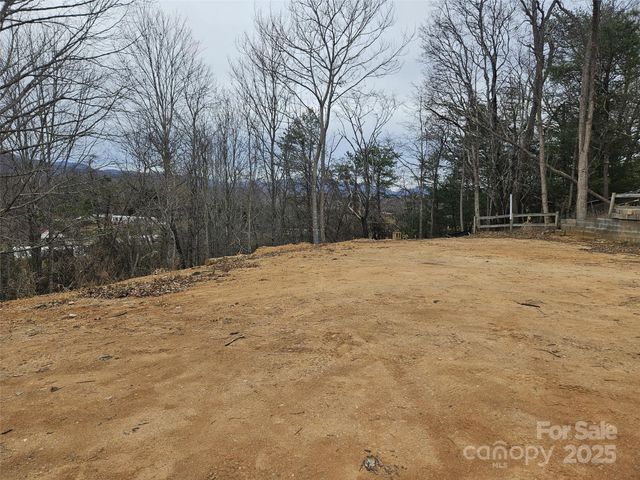 133 Windy Hill Lane, Canton, NC 28716