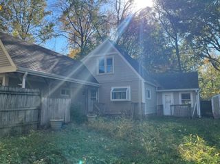 5912 Rutland Drive, Des Moines, IA 50311