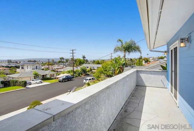 2025 Frankfort, San Diego, CA 92110