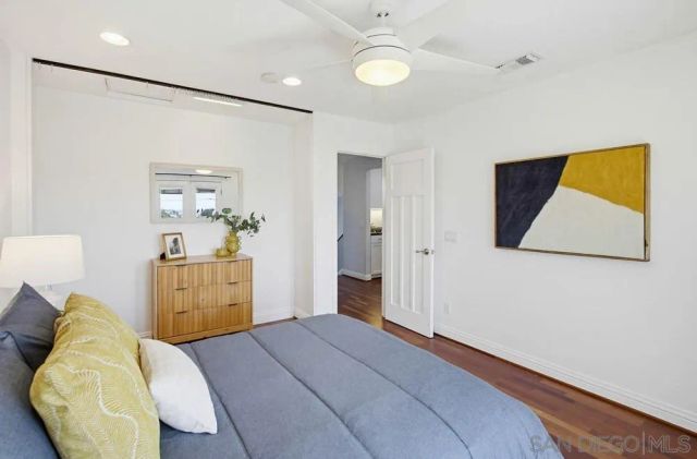 2025 Frankfort, San Diego, CA 92110