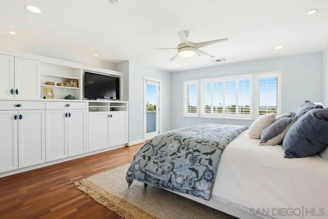 2025 Frankfort, San Diego, CA 92110