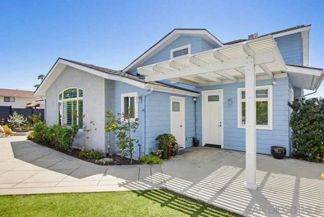 2025 Frankfort, San Diego, CA 92110