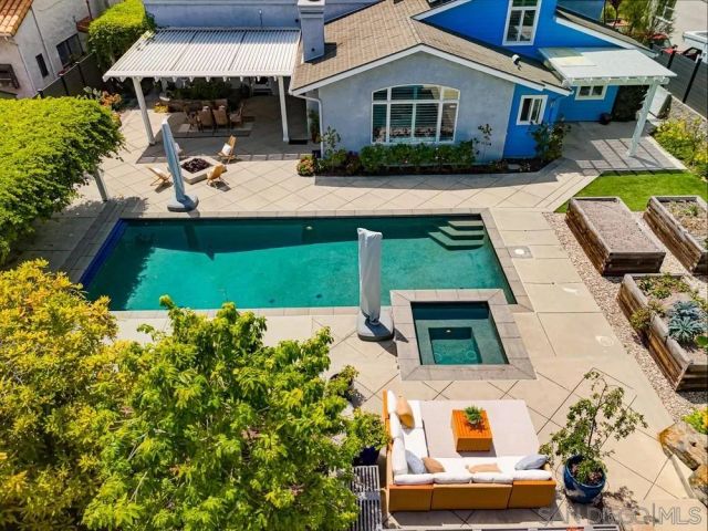 2025 Frankfort, San Diego, CA 92110