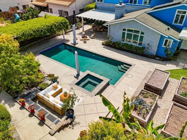 2025 Frankfort, San Diego, CA 92110