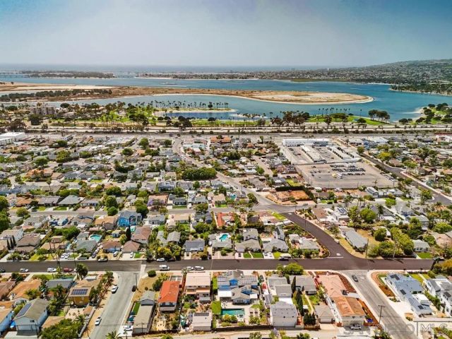 2025 Frankfort, San Diego, CA 92110