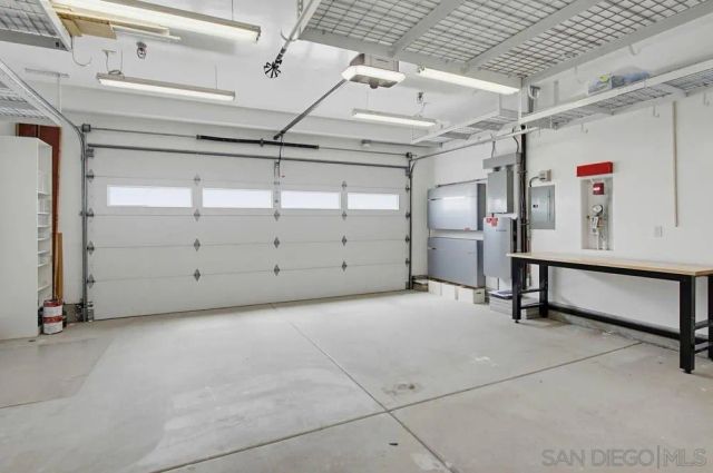 2025 Frankfort, San Diego, CA 92110