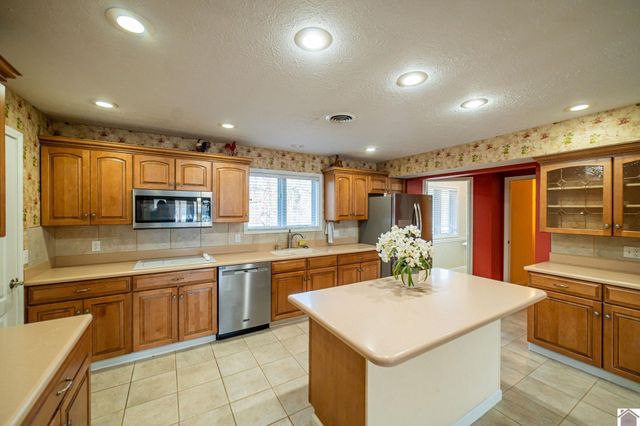 106 Treetops, Benton, KY 42025