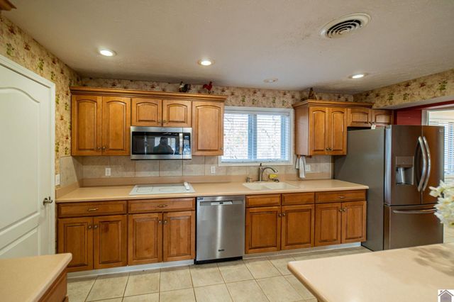 106 Treetops, Benton, KY 42025