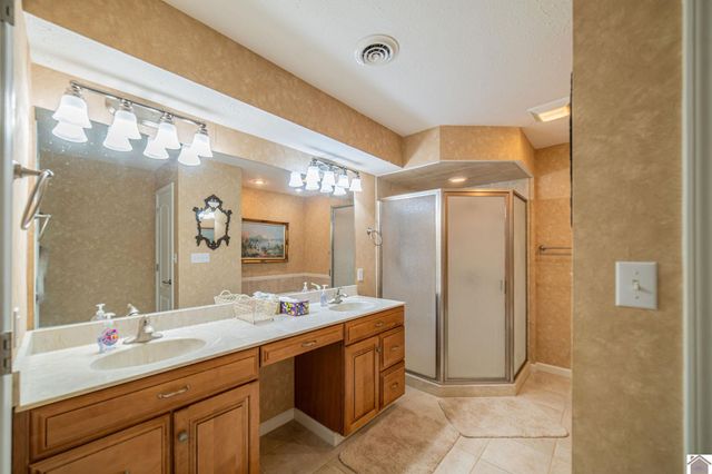 106 Treetops, Benton, KY 42025