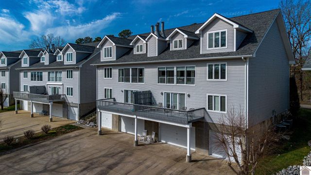 106 Treetops, Benton, KY 42025