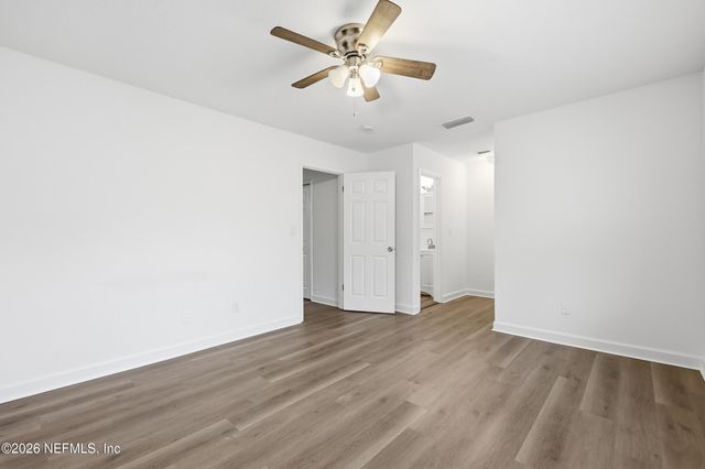 8201 SUTTON Place N, Jacksonville, FL 32217