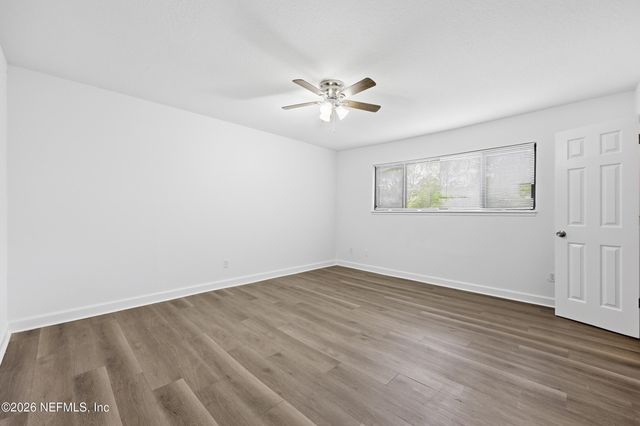 8201 SUTTON Place N, Jacksonville, FL 32217