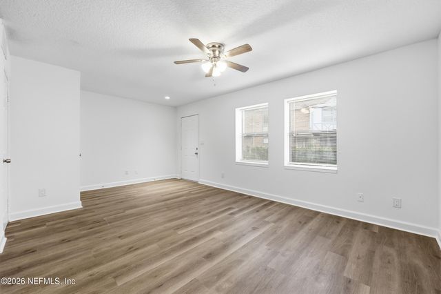 8201 SUTTON Place N, Jacksonville, FL 32217