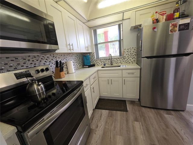 3071 E Sunrise Lakes Drive 107, Sunrise, FL 33322