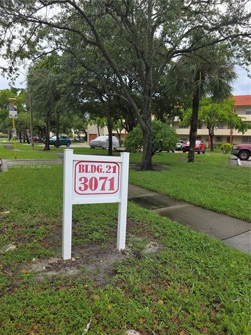 3071 E Sunrise Lakes Drive 107, Sunrise, FL 33322