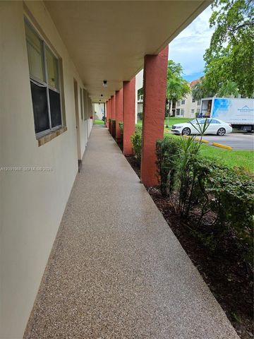 3071 E Sunrise Lakes Drive 107, Sunrise, FL 33322