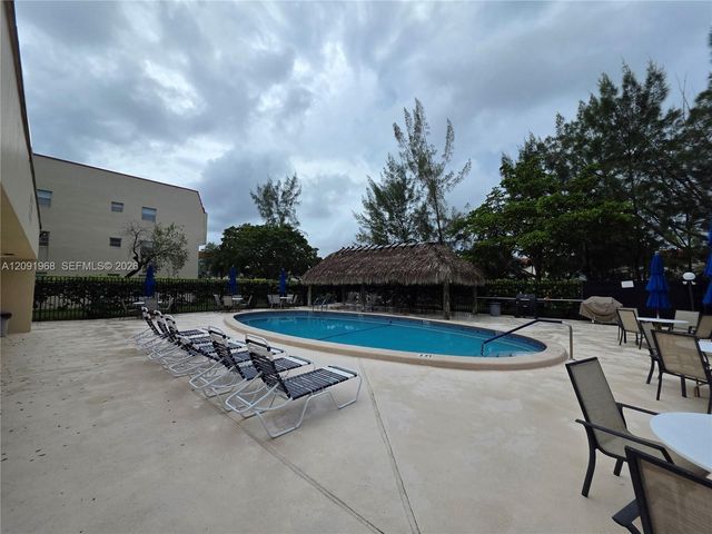3071 E Sunrise Lakes Drive 107, Sunrise, FL 33322