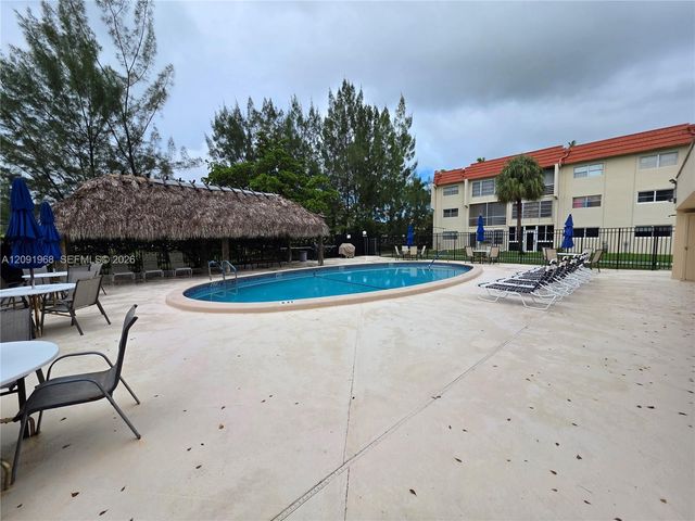 3071 E Sunrise Lakes Drive 107, Sunrise, FL 33322