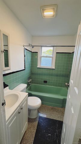 65 Hunts Bridge Road, Yonkers, NY 10704