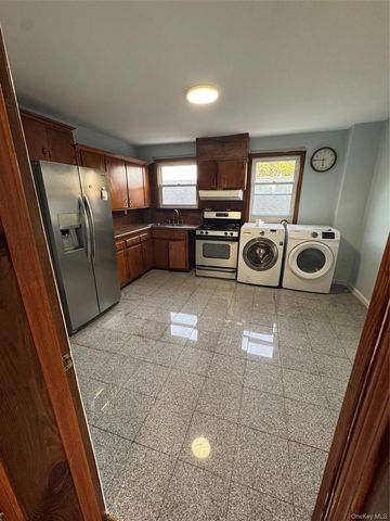 65 Hunts Bridge Road, Yonkers, NY 10704