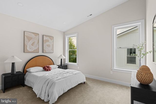 677 PROVIDENT RD, Southampton, PA 18966