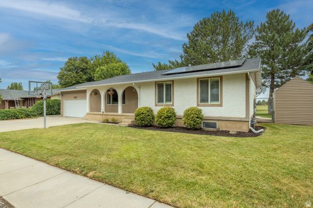 3082 W 5500 S, Roy, UT 84067