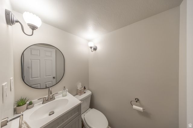 3082 W 5500 S, Roy, UT 84067