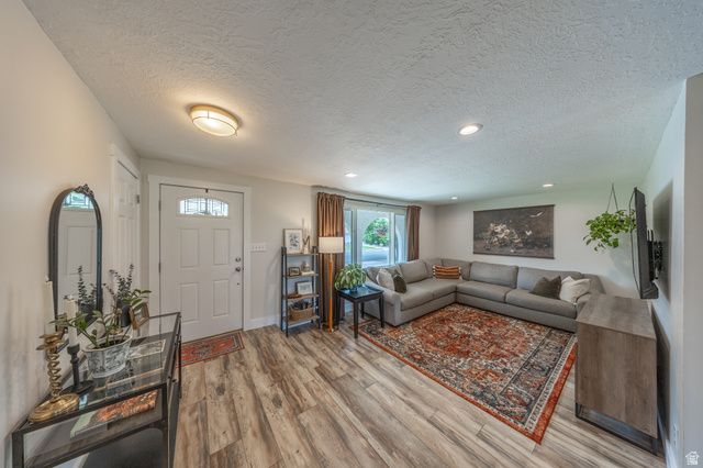 3082 W 5500 S, Roy, UT 84067