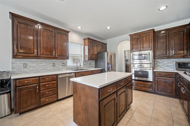 2105 Stoney Gorge, Fort Worth, TX 76177