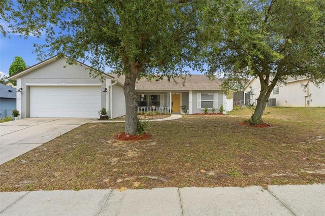 812 SHORE BREEZE WAY, Minneola, FL 34715