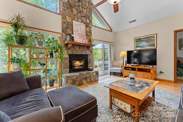 24 Pine Bluff Road 17, Whittier, NC 28789