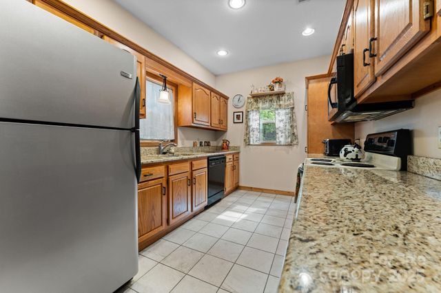 24 Pine Bluff Road 17, Whittier, NC 28789