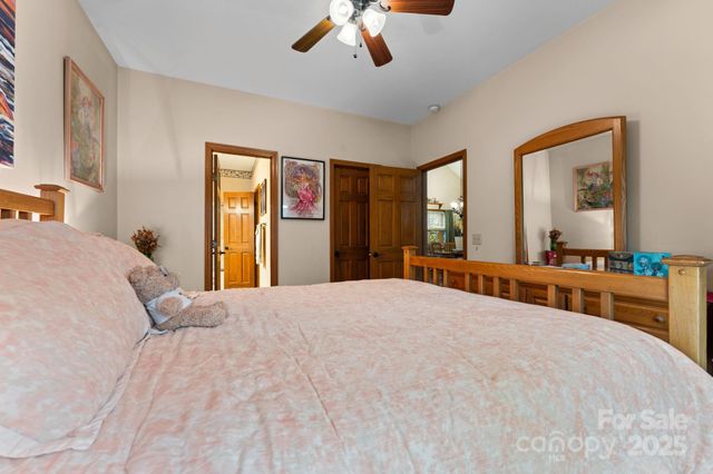 24 Pine Bluff Road 17, Whittier, NC 28789