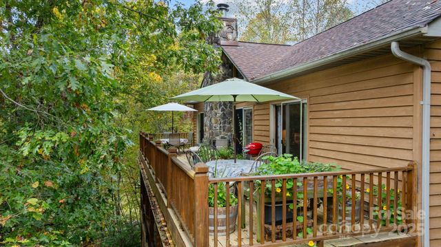 24 Pine Bluff Road 17, Whittier, NC 28789