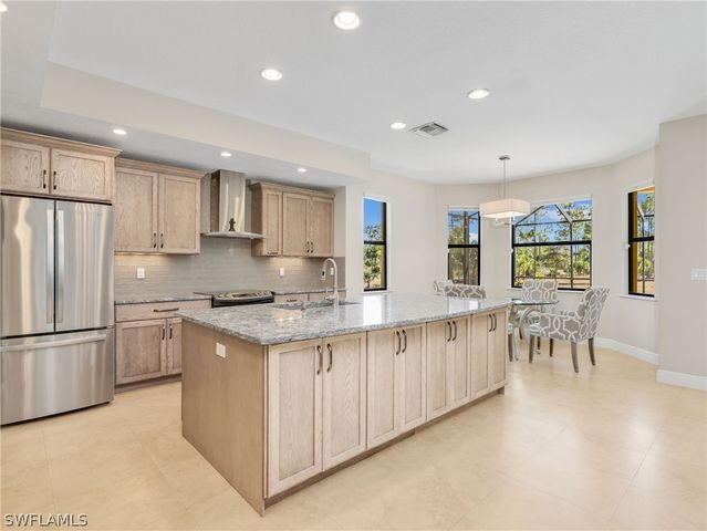 3160 27th AVE SW, Naples, FL 34117