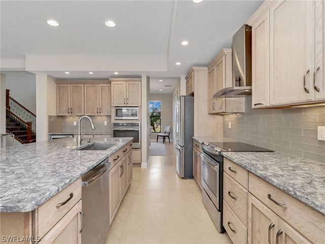 3160 27th AVE SW, Naples, FL 34117