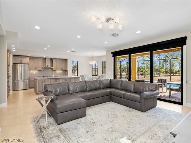 3160 27th AVE SW, Naples, FL 34117