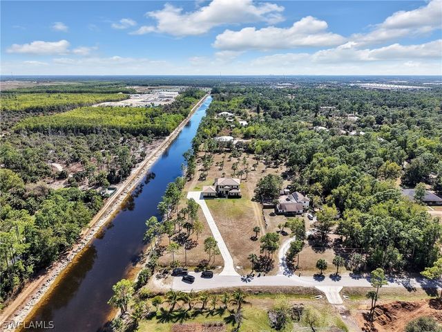 3160 27th AVE SW, Naples, FL 34117