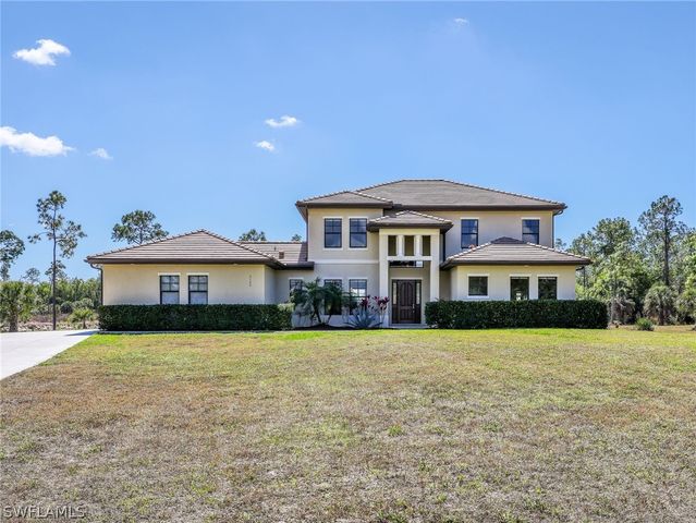 3160 27th AVE SW, Naples, FL 34117