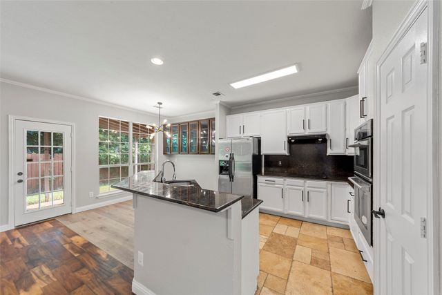 4102 Crest Ridge Drive, Irving, TX 75061