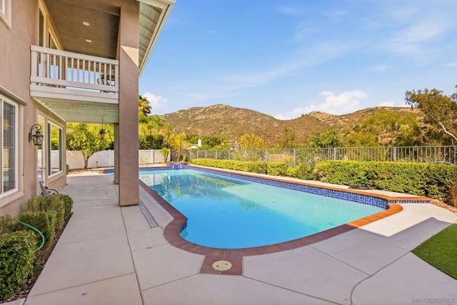 3159 Willow Creek, Escondido, CA 92027