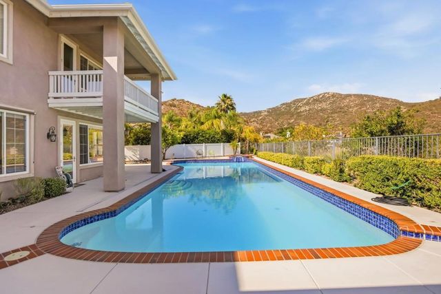 3159 Willow Creek, Escondido, CA 92027